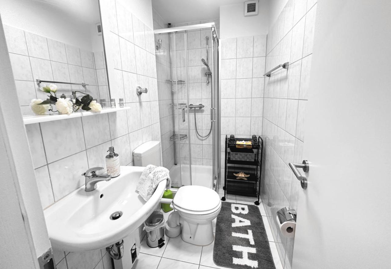 Vaz Apartments Essen, Kueche, Wlan, Tv, Netflix, Ca 15 Min Messe U Hbf Buitenkant foto