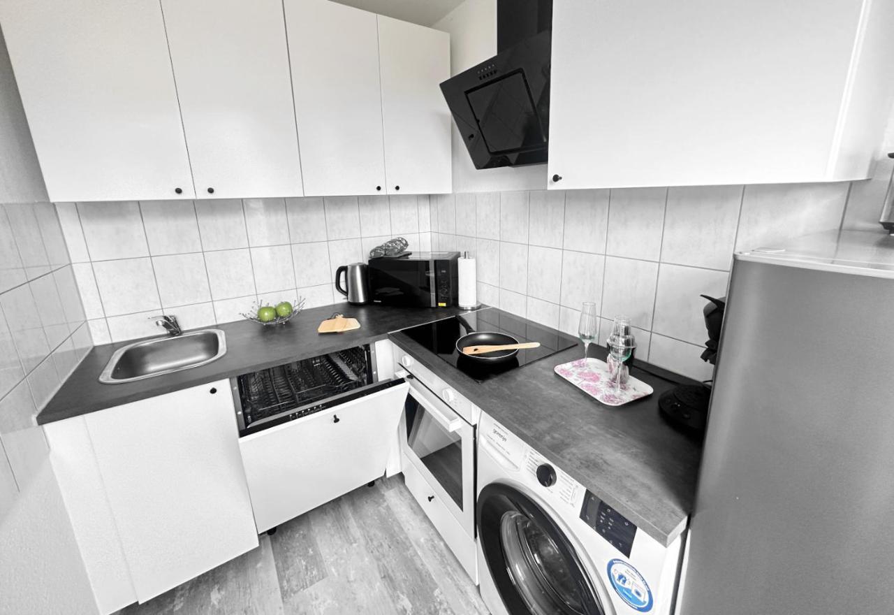 Vaz Apartments Essen, Kueche, Wlan, Tv, Netflix, Ca 15 Min Messe U Hbf Buitenkant foto