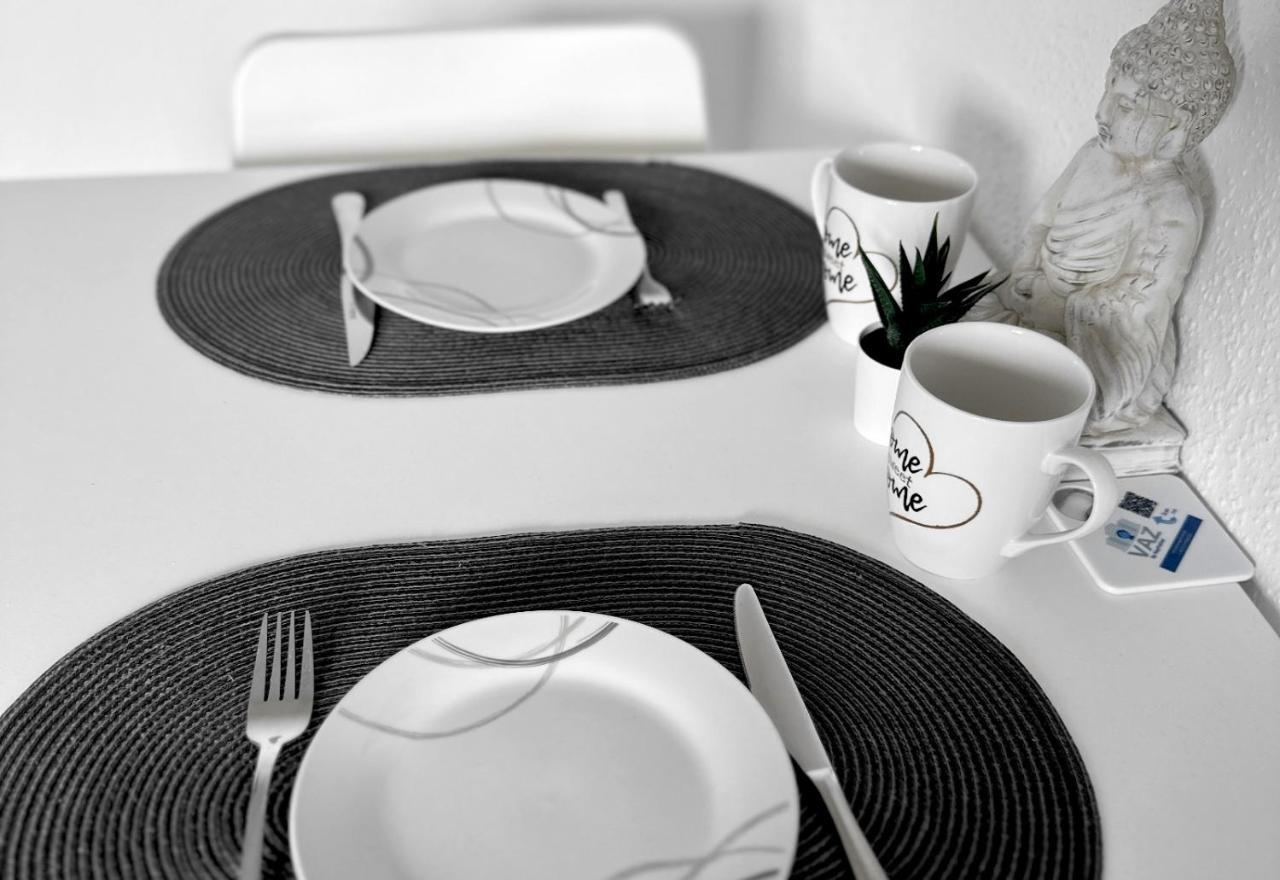 Vaz Apartments Essen, Kueche, Wlan, Tv, Netflix, Ca 15 Min Messe U Hbf Buitenkant foto